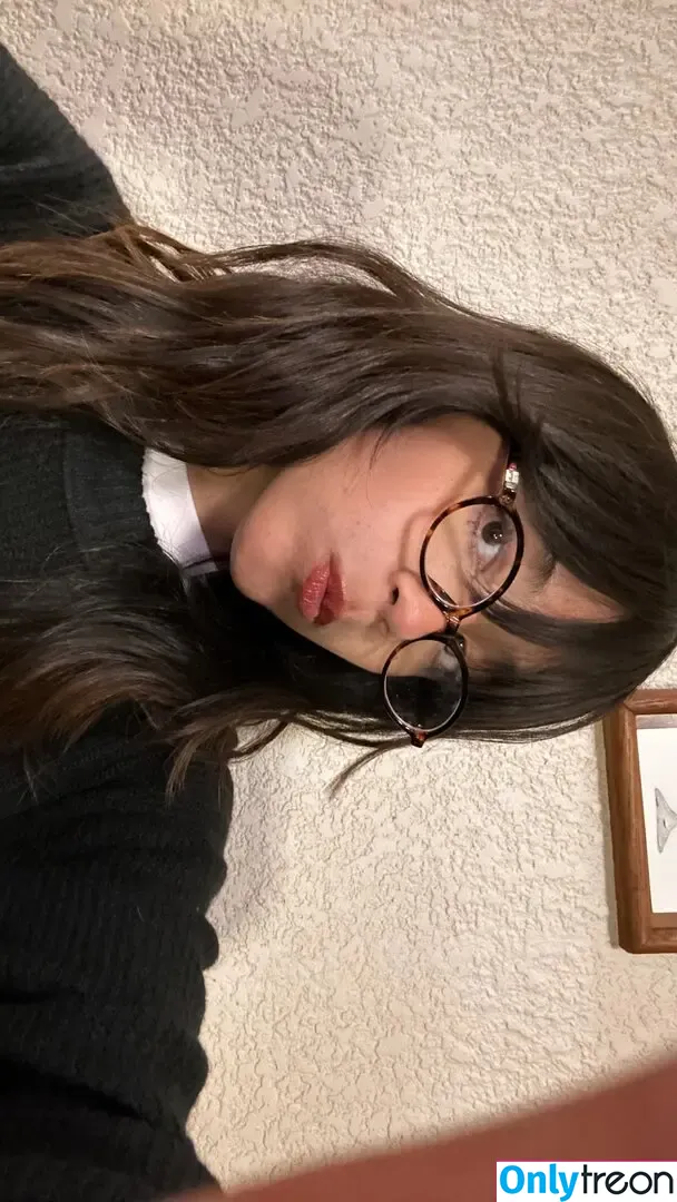 Om4ly nude photo #0021 (Om4ly)