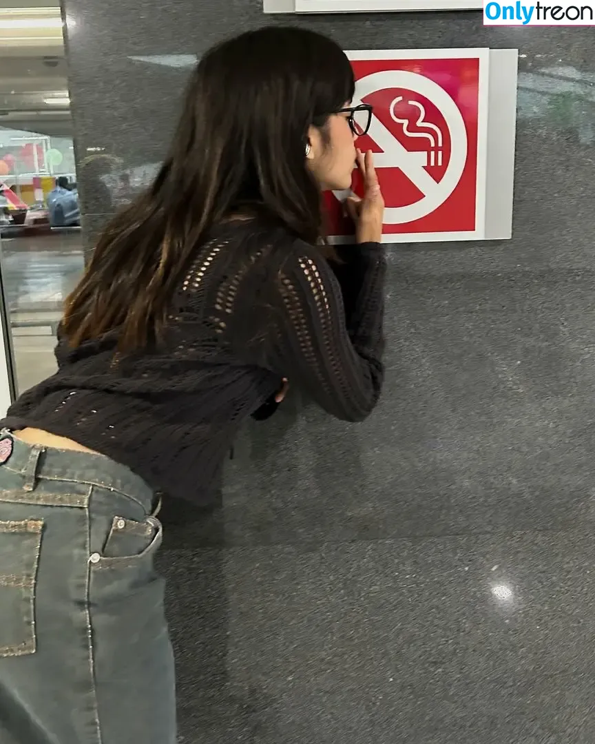Om4ly nude photo #0070 (Om4ly)