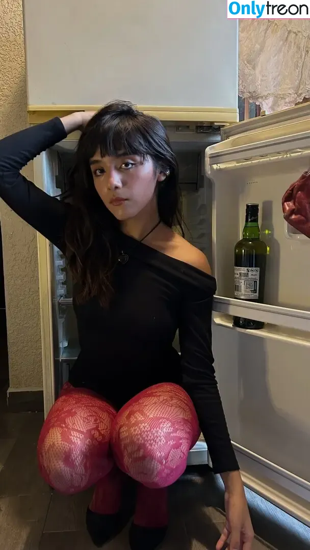Om4ly nude photo #0079 (Om4ly)