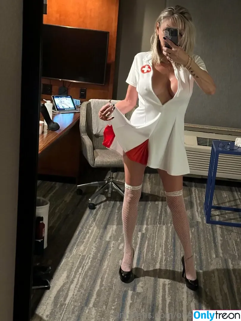 oneblondewife nude photo #0105 (theblondewifelife)