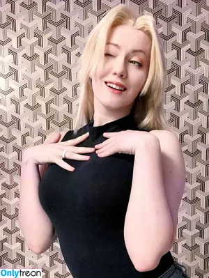 Oniksiya Sofinikum / AdamaeOniksiya / nuviponyali / oniksiya_sofinikum / sofinikum nude photo #1955