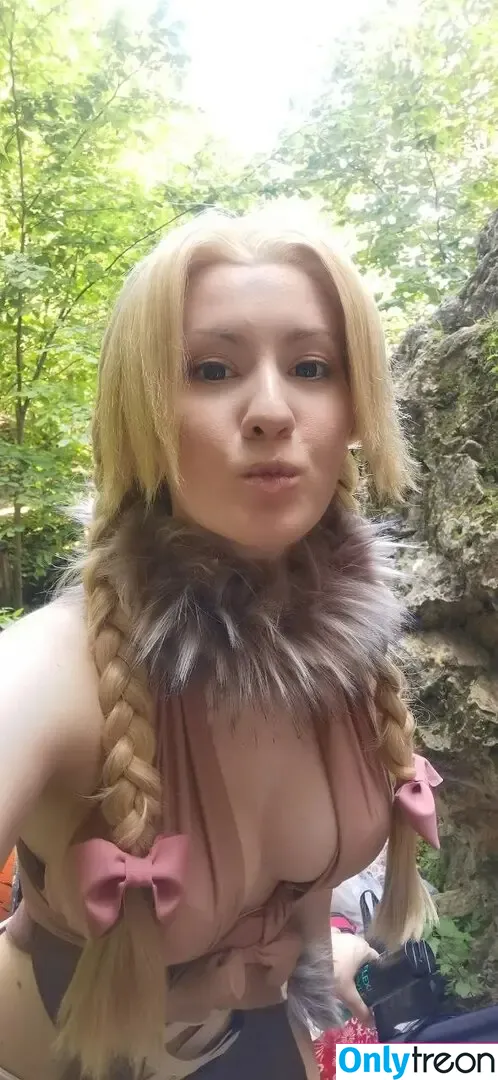 Oniksiya Sofinikum nude photo #1877 (AdamaeOniksiya / nuviponyali / oniksiya_sofinikum / sofinikum)