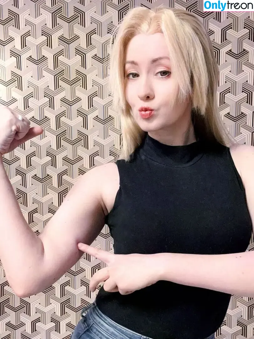 Oniksiya Sofinikum nude photo #1952 (AdamaeOniksiya / nuviponyali / oniksiya_sofinikum / sofinikum)