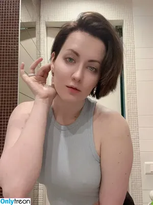 Oniksiya Sofinikum / AdamaeOniksiya / nuviponyali / oniksiya_sofinikum / sofinikum nude photo #2056