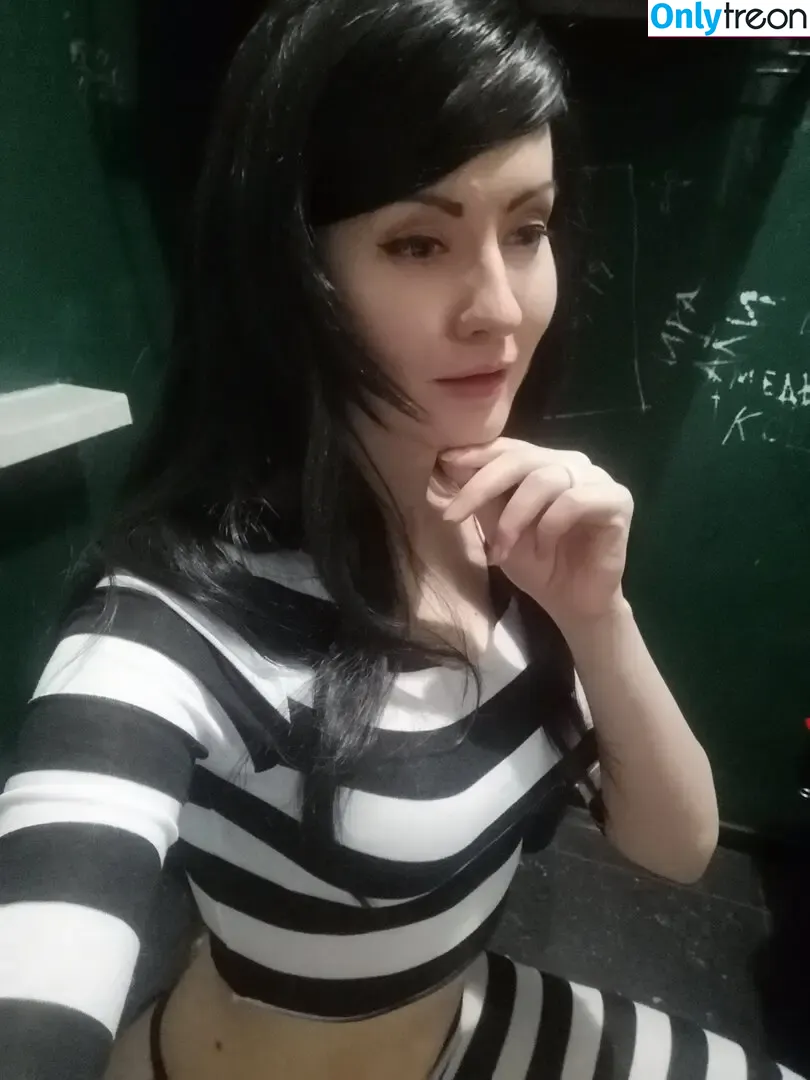 Oniksiya Sofinikum nude photo #2343 (AdamaeOniksiya / nuviponyali / oniksiya_sofinikum / sofinikum)