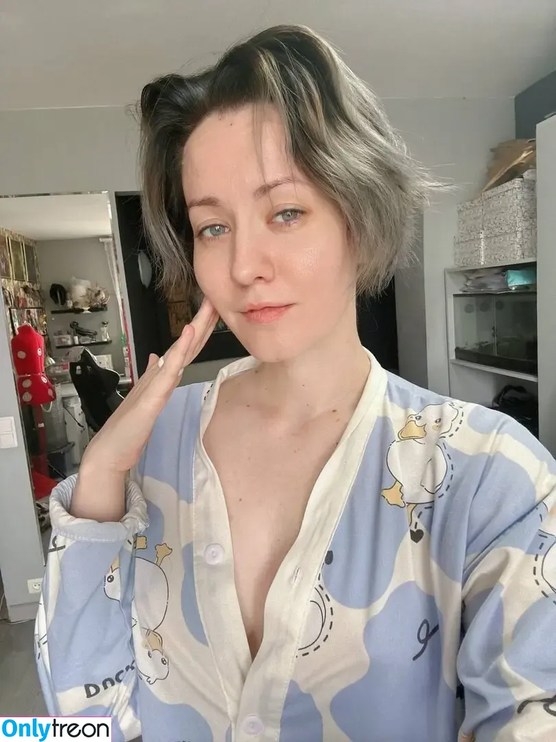 Oniksiya Sofinikum nude photo #2603 (AdamaeOniksiya / nuviponyali / oniksiya_sofinikum / sofinikum)