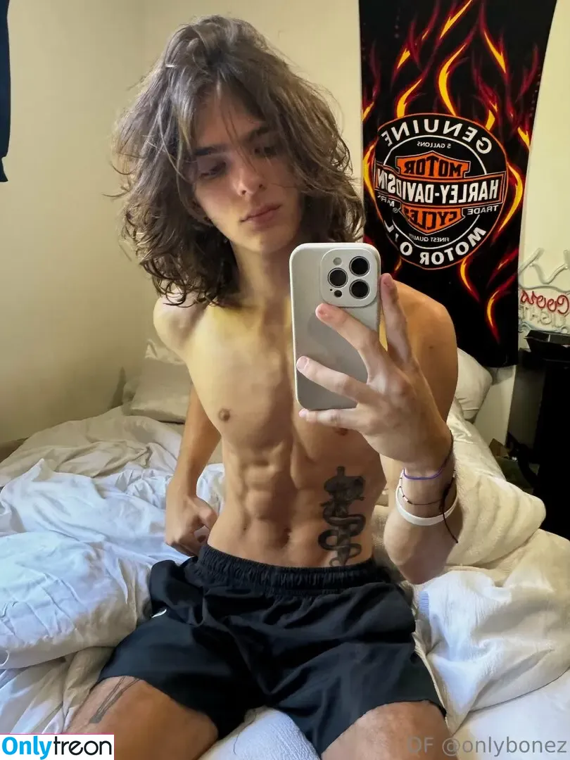 onlybonez nude photo #0033 (officialonlybones)