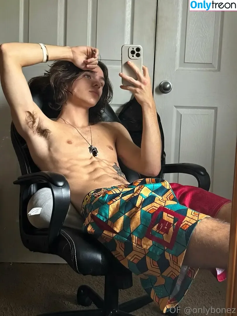onlybonez nude photo #0052 (officialonlybones)