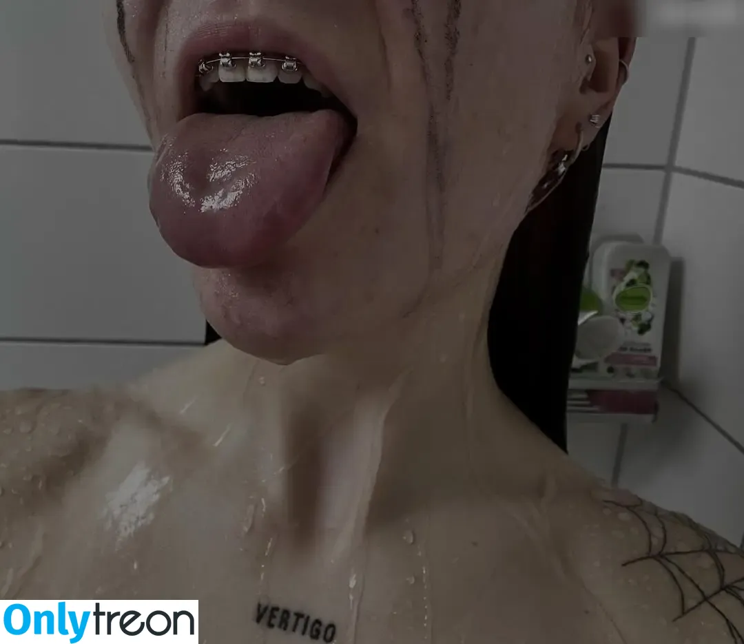 Onlycocochanel nude photo #0030 (Onlycocochanel)