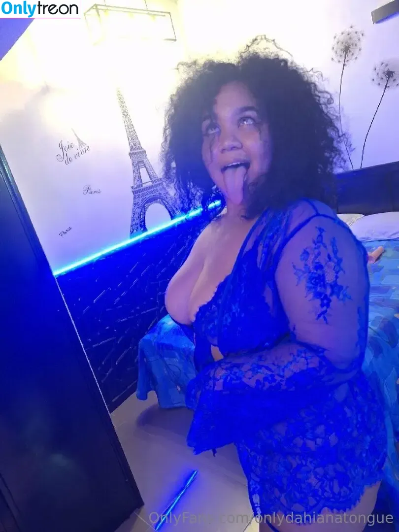 onlydahianatongue nude photo #0032 (onlydahianatongue)