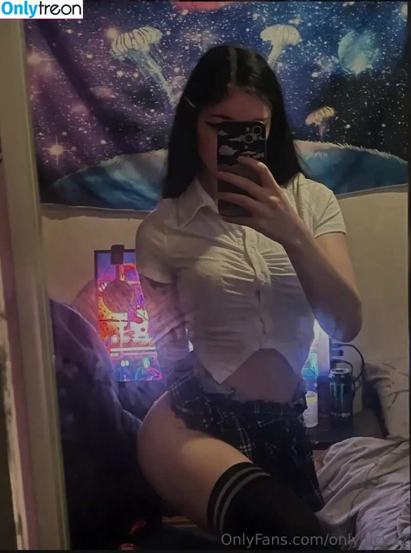 onlylucy12 nude photo #0008 (onlylucy12)