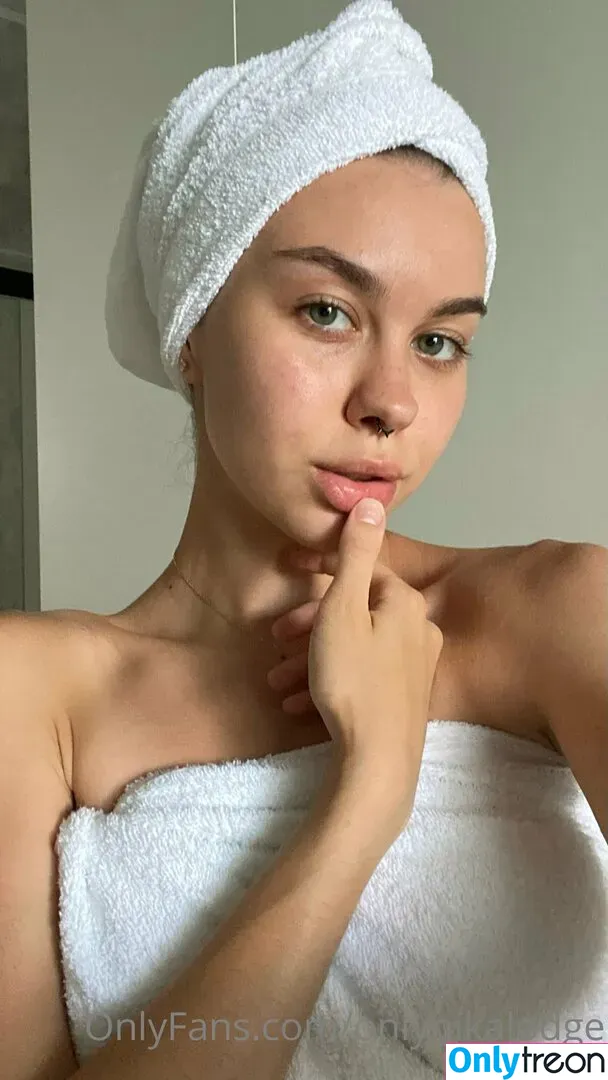 onlynikalodge nude photo #0009 (nika_lodge_official)