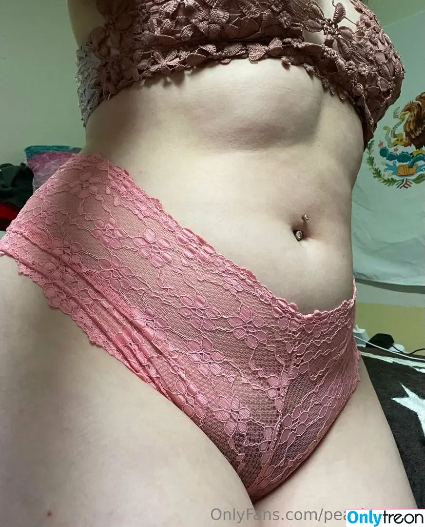 onlypeachyfans nude photo #0046 (onlyfanspeaches)