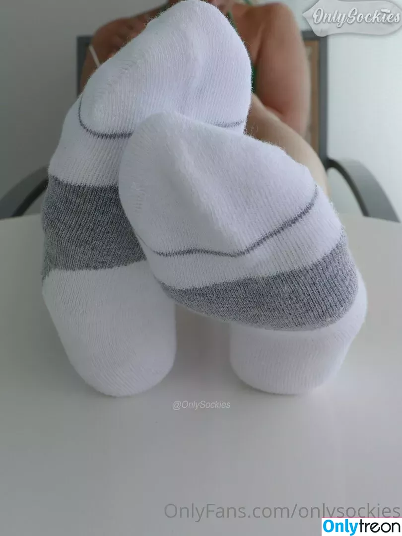 Onlysockies голая photo #0033 (Onlysockies)