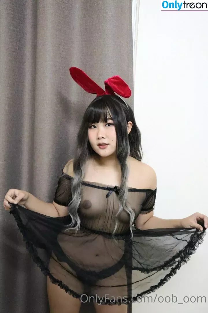 oob_oom nude photo #0067 (oob_oom7b)