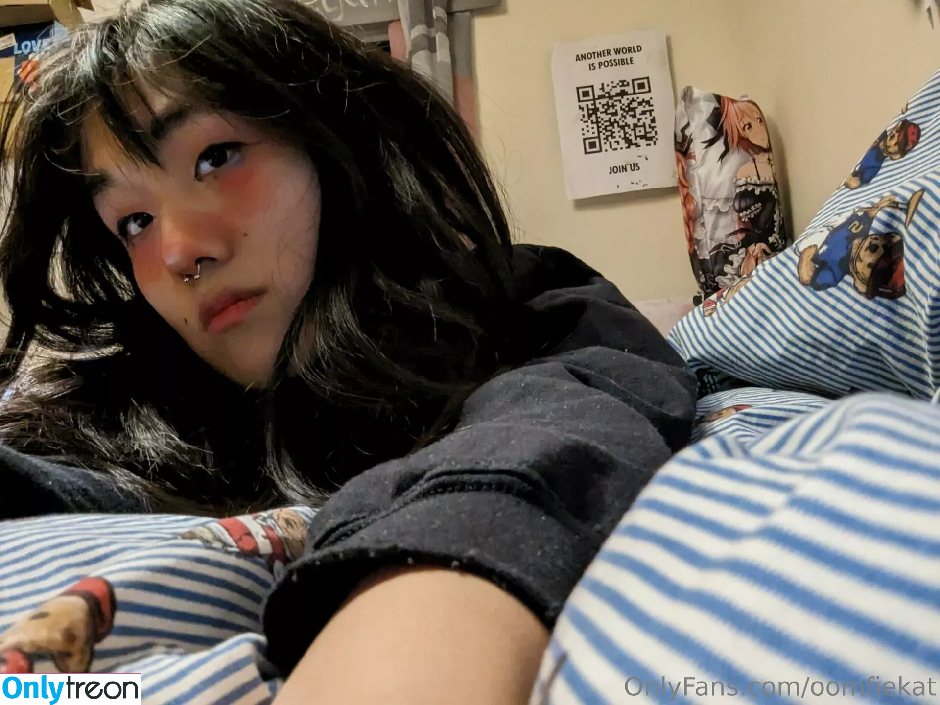 oomfiekat nude photo #0014 (oomfiekat)