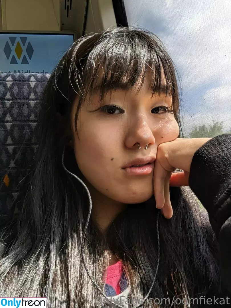 oomfiekat nude photo #0034 (oomfiekat)