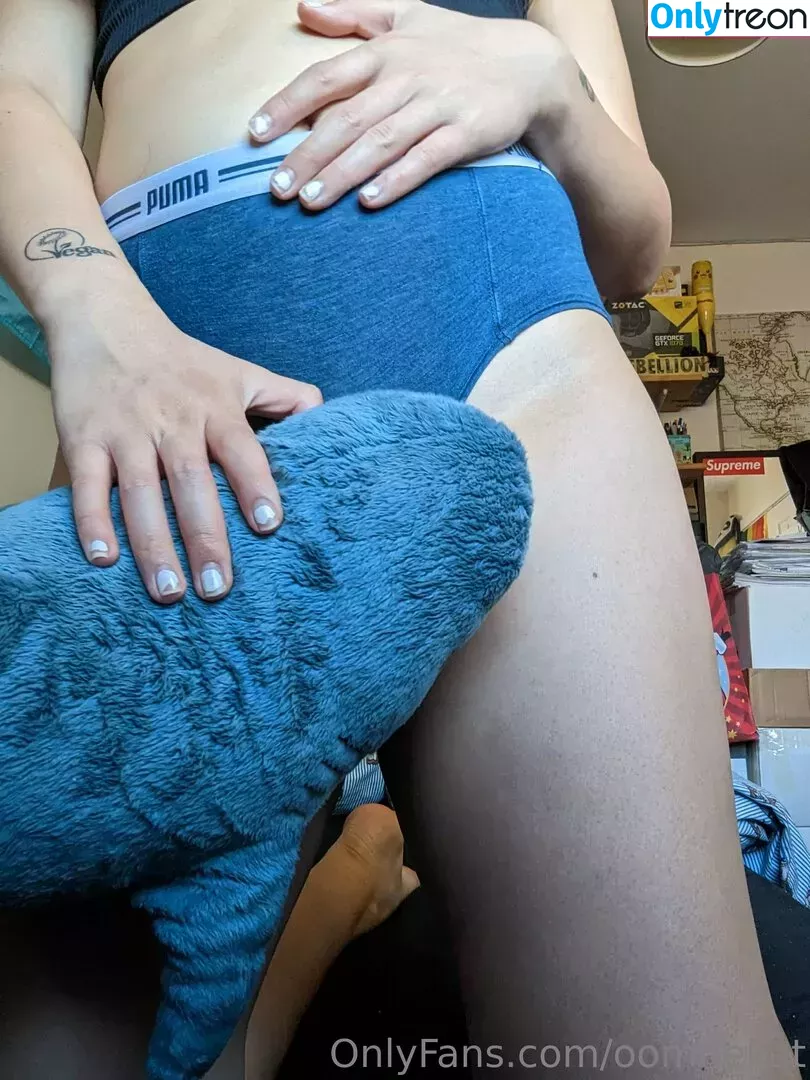 oomfiekat nude photo #0043 (oomfiekat)