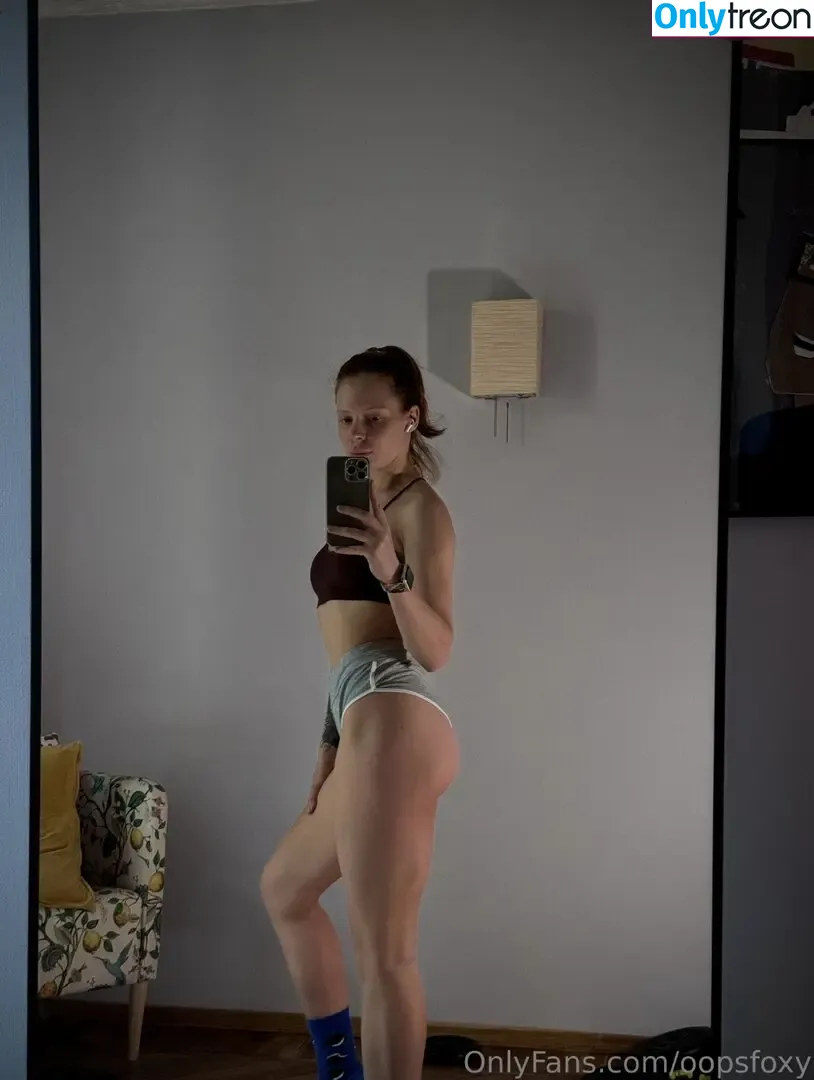 Oopsfoxy nude photo #0003 (Oopsfoxy)