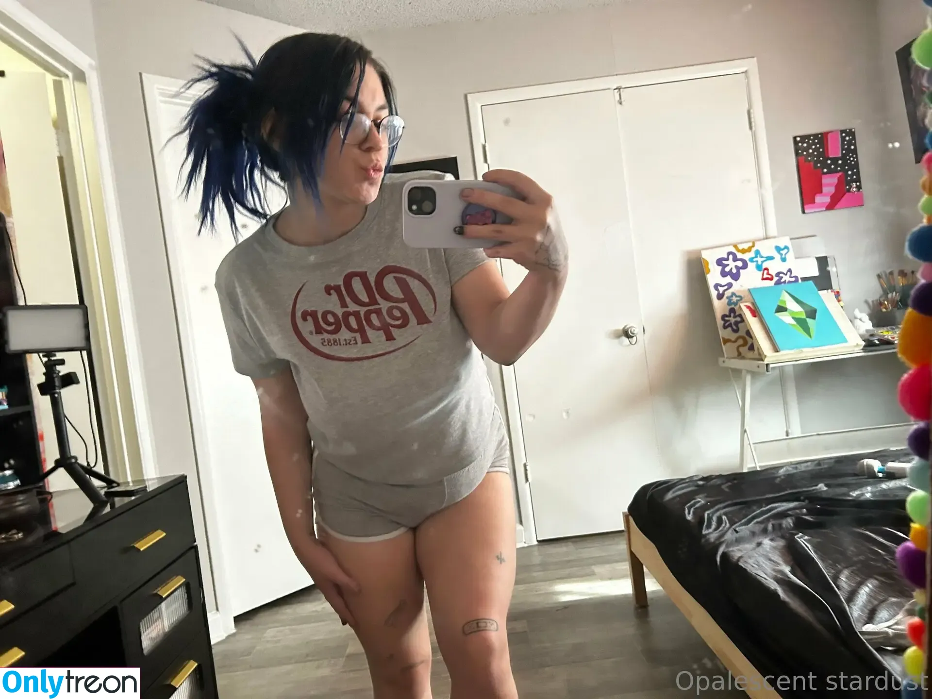 opal.stardust nude photo #0081 (opal.stardust)