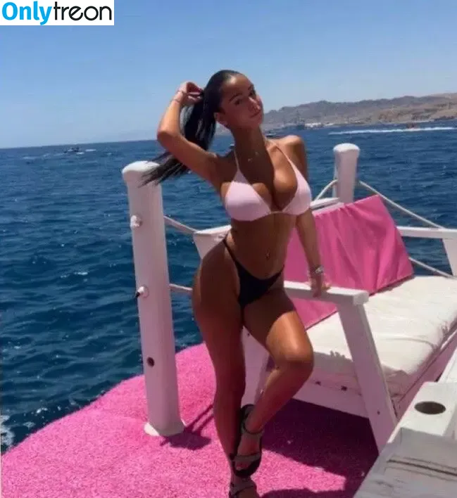 Opal Tamam nude photo #0006 (opaltamam1)