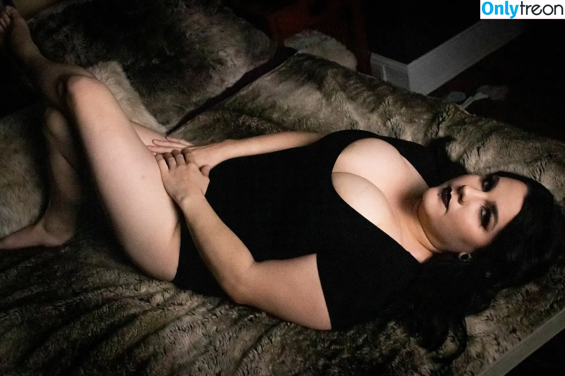 OpalCurves nude photo #0036 (OpalCurves)