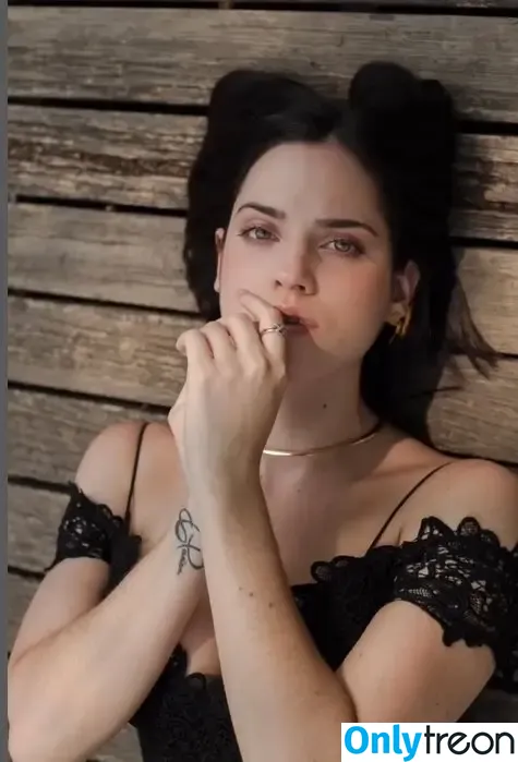 Ophelie Rullier голая photo #1373 (ophelier / ophelierullier)