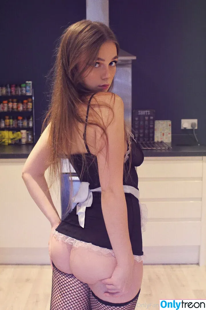 Oreob4by голая photo #0381 (0reob4by / Alex Clark / misswhoreo_)