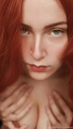 Oriana Valentine / Helvetios / badgalori / itsyourvenus фото голая #0002