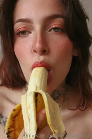 Oriana Valentine / Helvetios / badgalori / itsyourvenus фото голая #0022