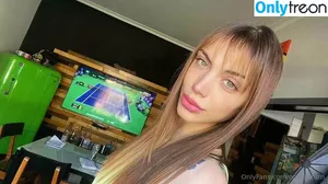 ornellaturri / orneeeeeella nude photo #0022