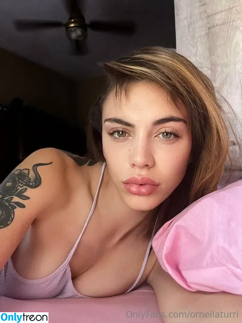 ornellaturri голая photo #0108 (orneeeeeella)