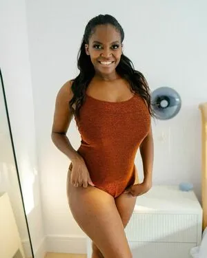 Oti Mabuse / otimabuse nude photo #0147