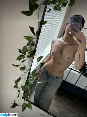 Ourfantasy222u / Clarireyesss / _quez2rr nude photo #0014