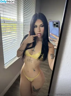 Ourfantasy222u / Clarireyesss / _quez2rr nude photo #0028