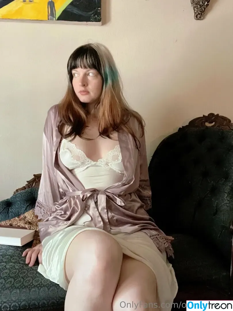 outofdabloo nude photo #0011 (bloooimaghost)
