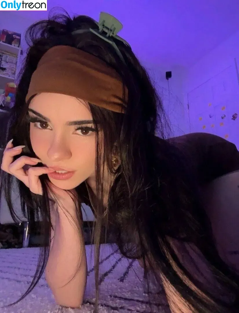 Oxythoughtin голая photo #0318 (Avivasofia / Misopacketbae)