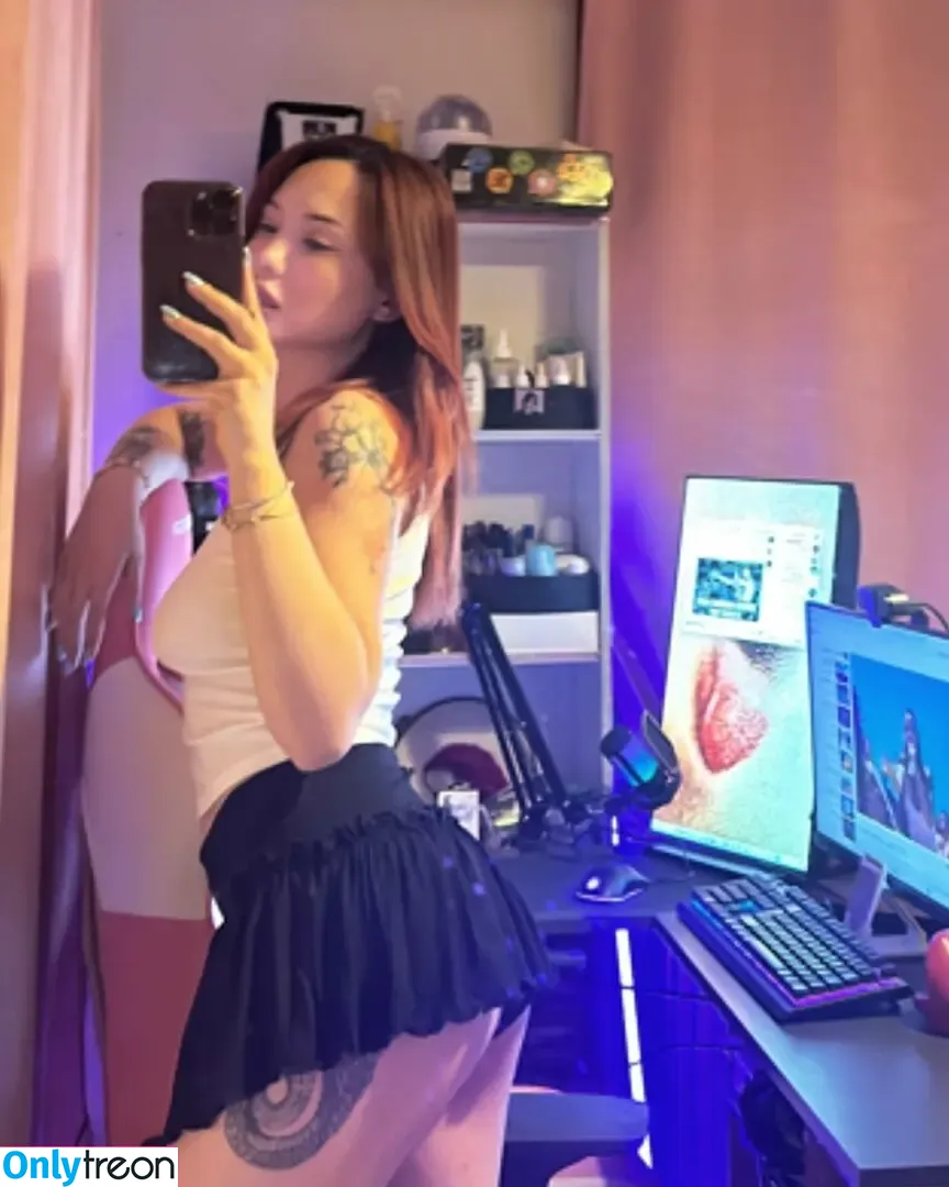 ozbassak nude photo #0026 (ambertan)