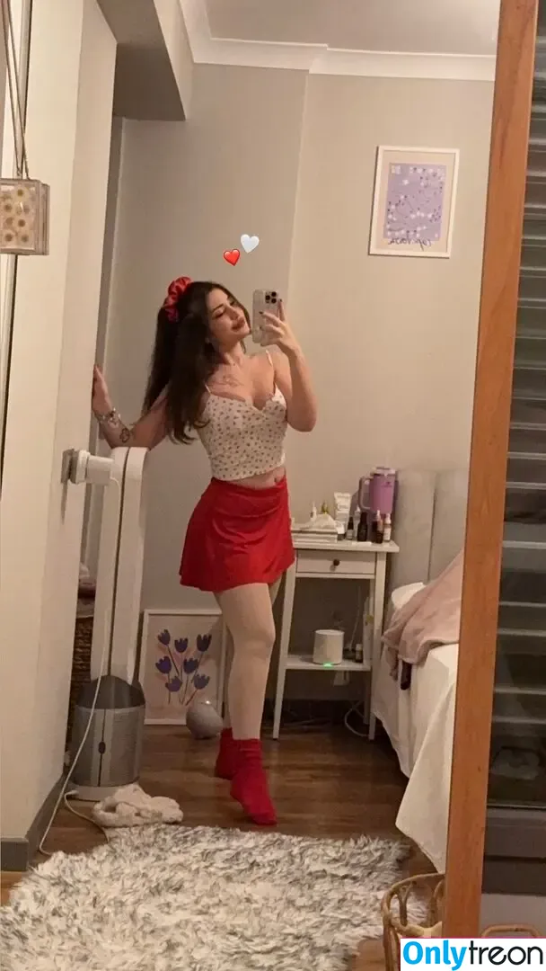 Özge Azunyan nude photo #0051 (ozgis)