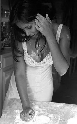 Padma Lakshmi / padmalakshmi nude photo #0011