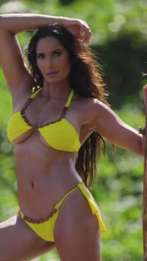 Padma Lakshmi / padmalakshmi nude photo #0084