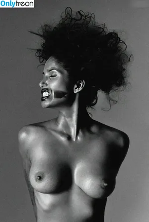 Padma Lakshmi / padmalakshmi nude photo #0291