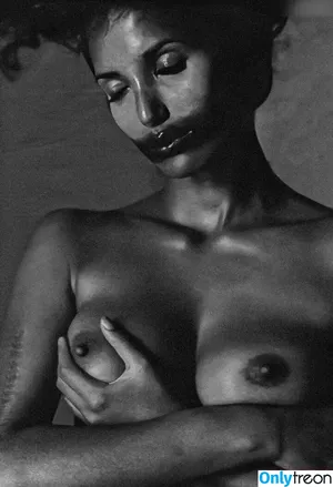 Padma Lakshmi / padmalakshmi nude photo #0293