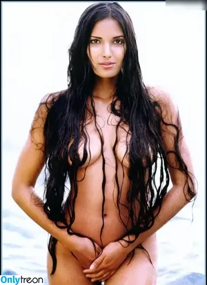 Padma Lakshmi / padmalakshmi фото голая #0315