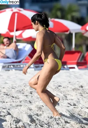 Padma Lakshmi / PadmaLakshmi фото голая #0408