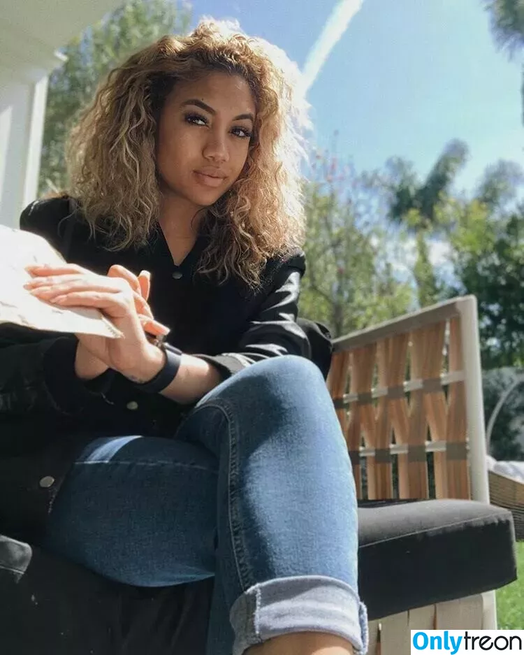 Paige Hurd голая photo #0038 (thugginn)