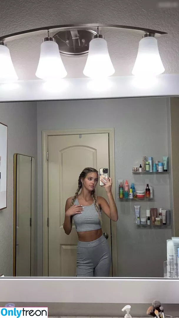 Paige Mackenzie nude photo #0197 (mackenziepage69 / paigexmackenzie)