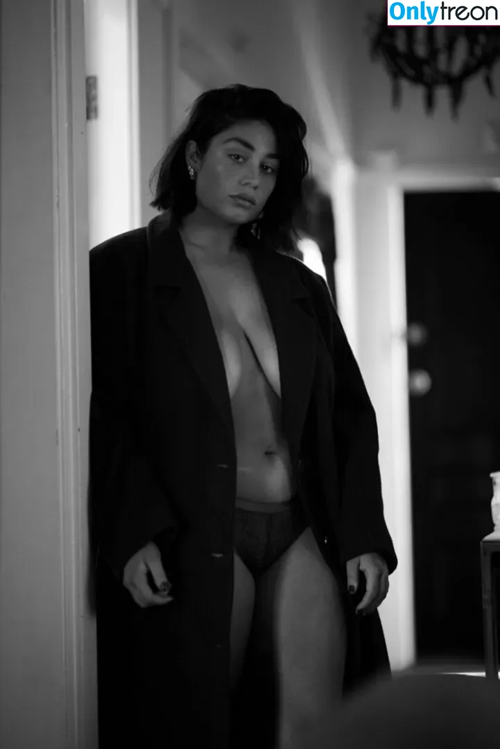 Paige Mary Grace nude photo #0032 (paigemarygrace / paigeofhearts)