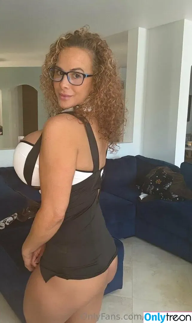 Paigekiller nude photo #0359 (Paige Killer / paige_killer)
