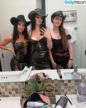PaigeWWE / Saraya Bevis / realpaigewwe nude photo #0064